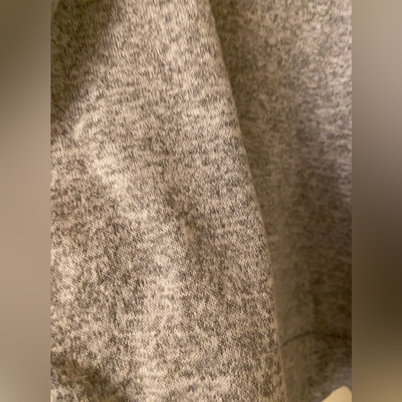 Sequin Long Sleeve V-Neck Gray Sweater by Another Reason Size Small - Picture 4 of 5